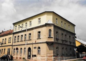 2002 - Nástavba bytového domu Český Brod