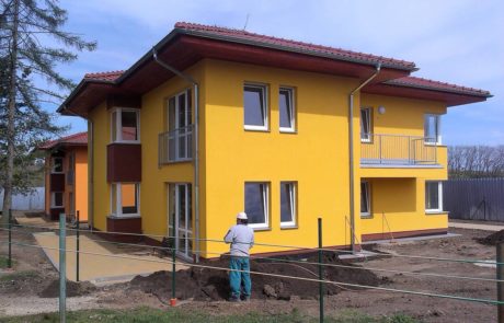 2015 - Srdce v domě – zhotovení stavby dvou RD, Mikulov